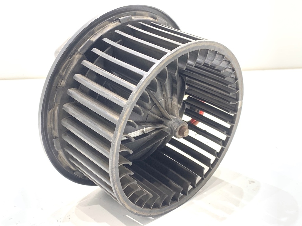 [STARK-826276] Ventilador de admisión VW Transporter IV Autobus (70B, 70C, 7DB, 7DK, 70J, 70K, 7DC) 1990-2004