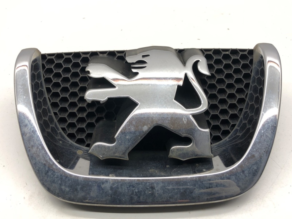 [STARK-857841] Rejilla de parachoques PEUGEOT 207 (WA_, WC_) 2006-2015