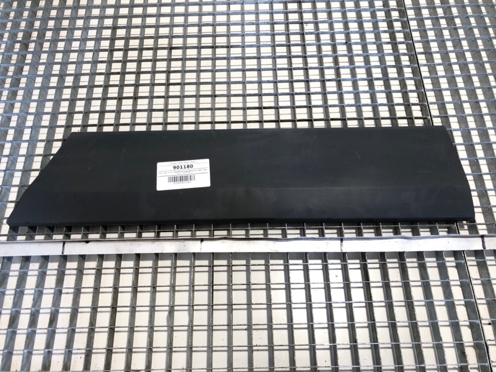 [STARK-901180] Moldura de puerta delantera derecha VW Crafter 30-35 Autobus (2E_) 2006-2016