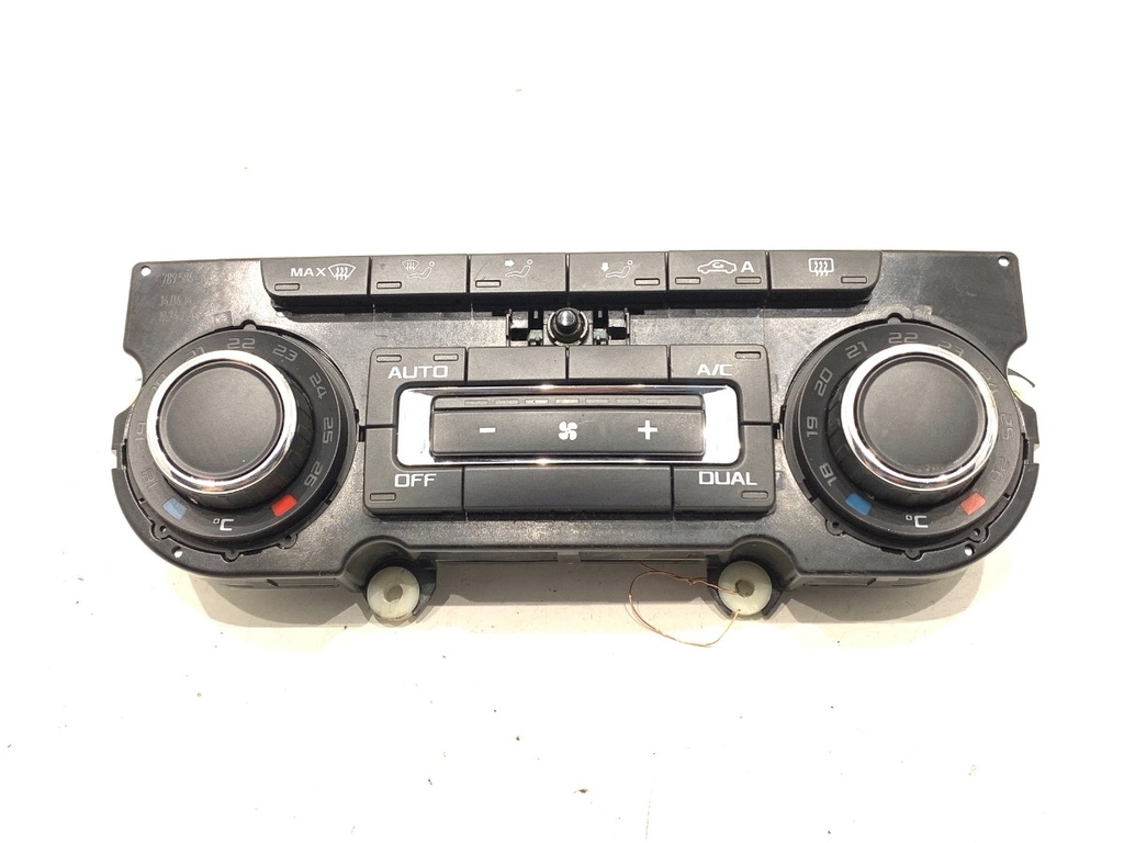 [STARK-731087] Panel de control de climatización SKODA Superb II Kombi (3T5) 2.0 TDI 16V 2009-2015
