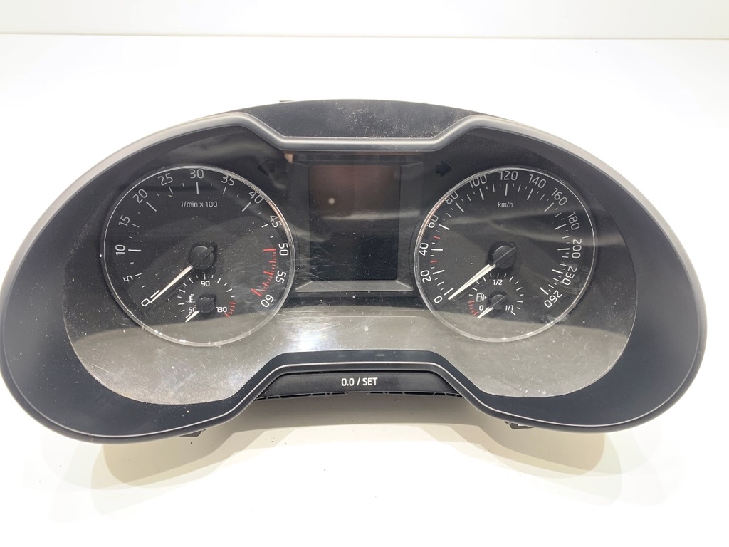 [STARK-871435] Cuentakilómetros SKODA Octavia III Combi (5E5, 5E6) 2.0 TDI 110 kW 2012-2022