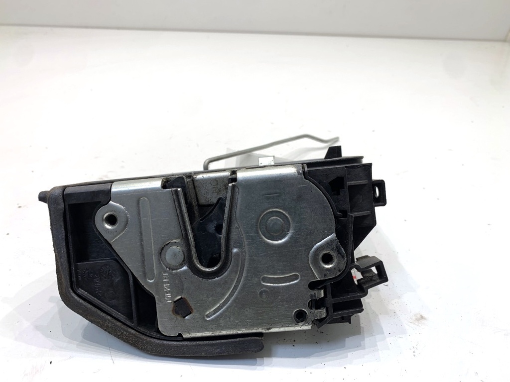 [STARK-902559] Cerradura de puerta delantera izquierda BMW Serie 1 (E87) 2003-2013