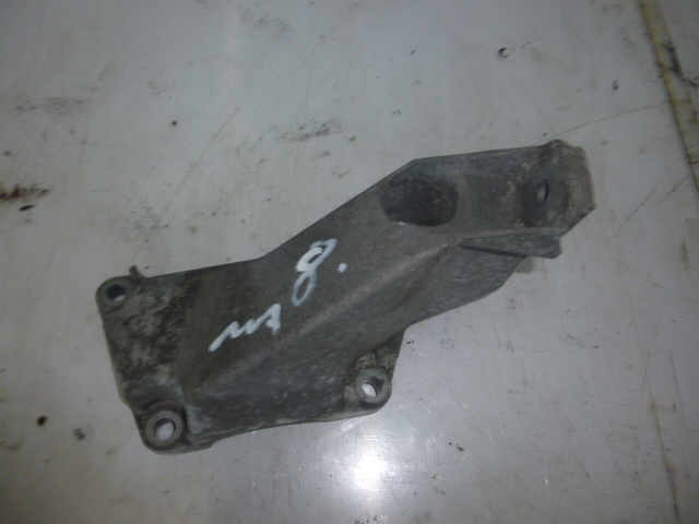 [MTD-110018] Soporte de motor Audi A4 B6, A6 C5, Skoda Superb 3U, VW Passat 3B 1.9 TDI AWX
