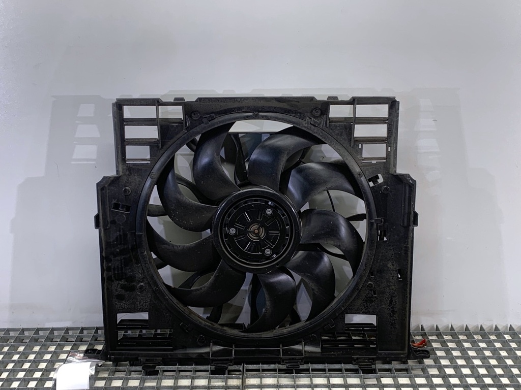 [STARK-894409] Ventilador de radiador BMW Serie 5 (G30, F90) 2016-2022