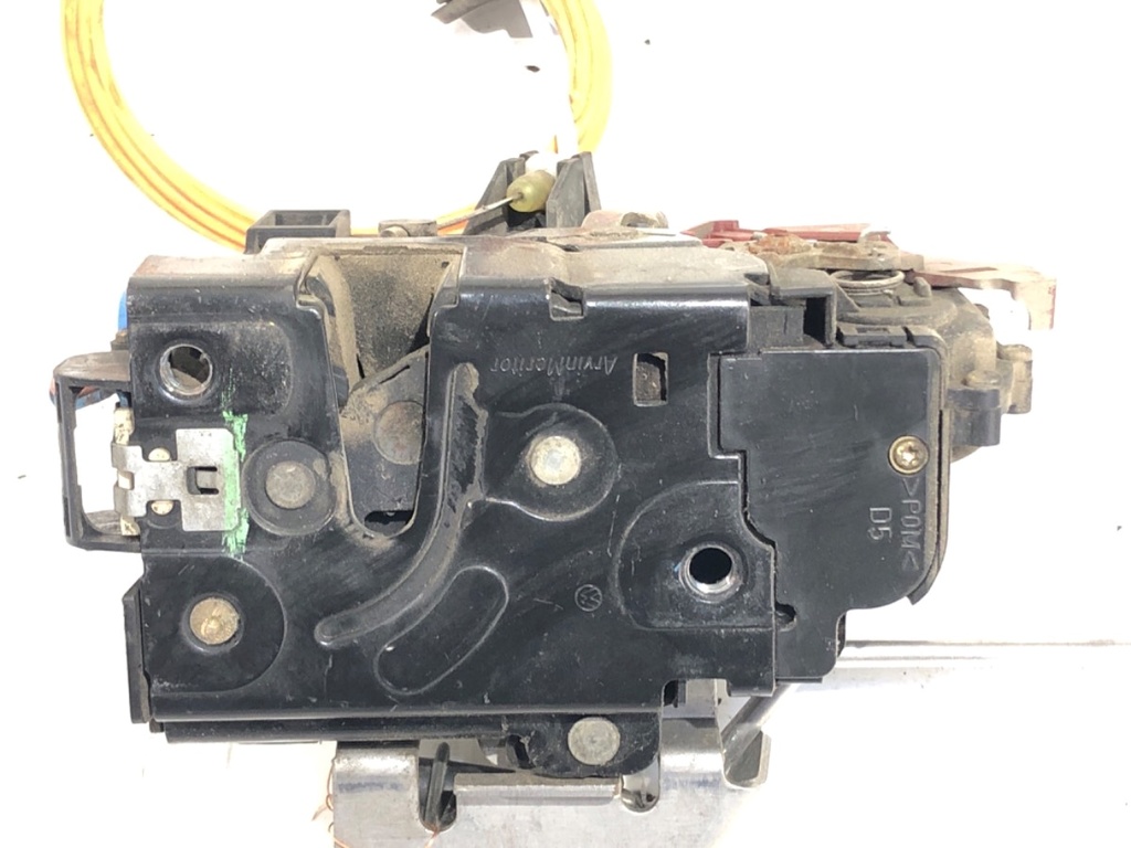 [STARK-755012] Cerradura de puerta delantera derecha Audi A3 (8P1) 2003-2013