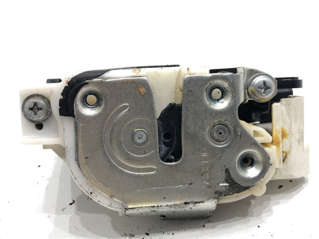[STARK-755164] Cerradura de puerta delantera izquierda Mitsubishi Lancer VIII (CY_A, CZ_A) 2007-2022