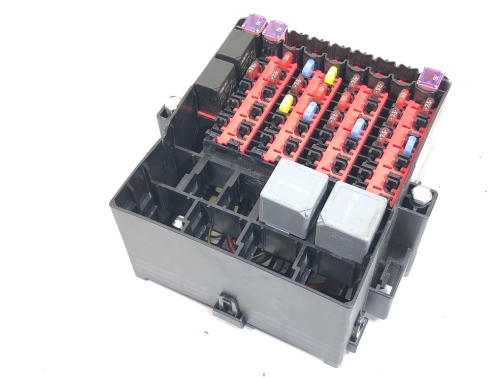 [STARK-755560] Caja de fusibles Ford Fiesta VI (CB1, CCN) 1.4 71 kW 2008-2012