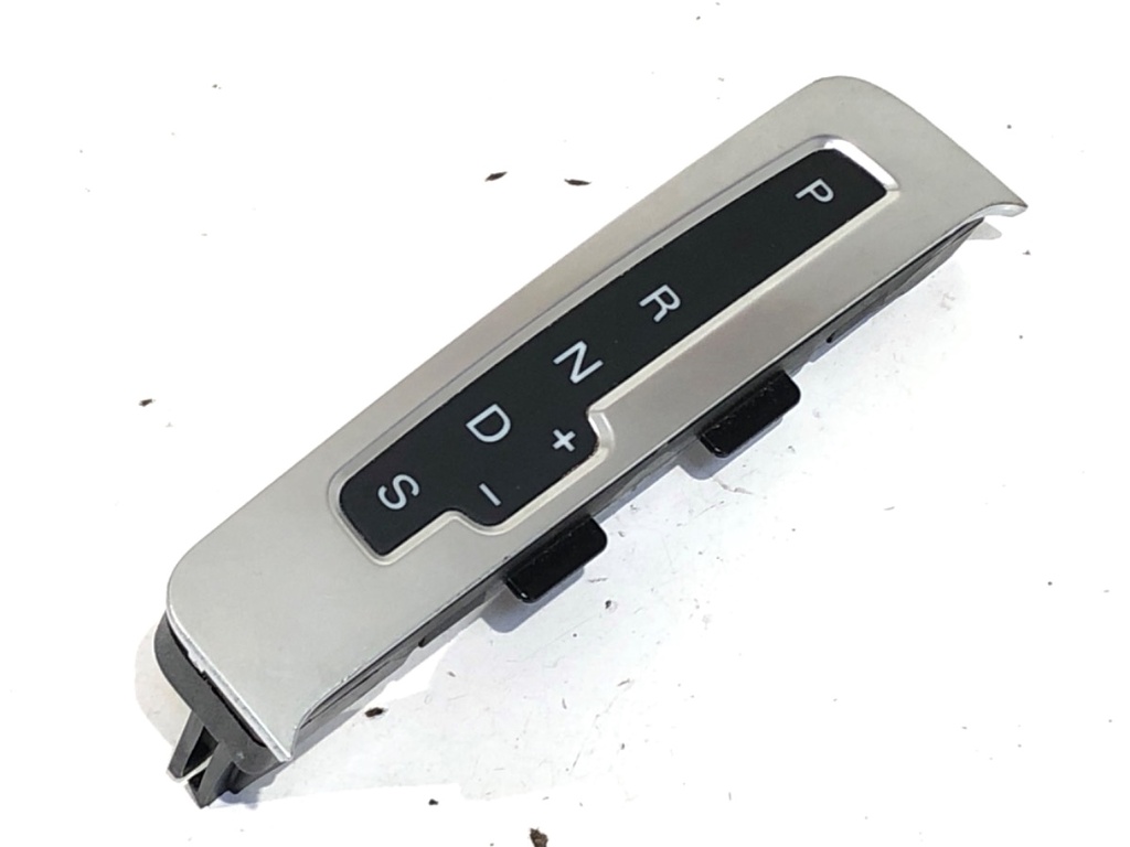 [STARK-756924] Display Audi A4 B8 (8K2) 2.0 TFSI 155 kW 2008-2013
