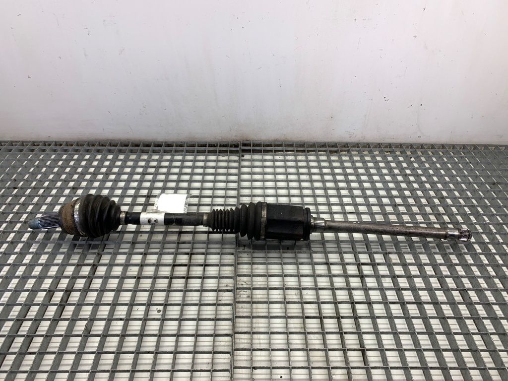 [STARK-908738] Semieje delantero derecho BMW X5 (F15, F85) 2013-2018
