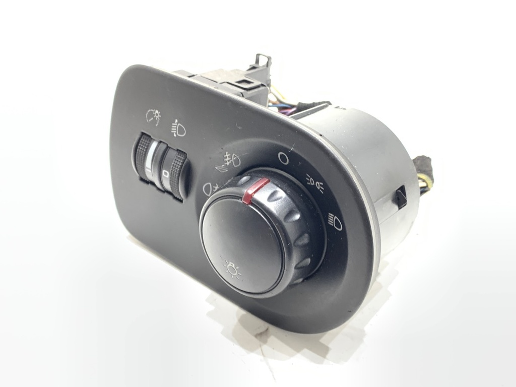 [STARK-758035] Interruptor de luz SEAT León (1P1) 2005-2013