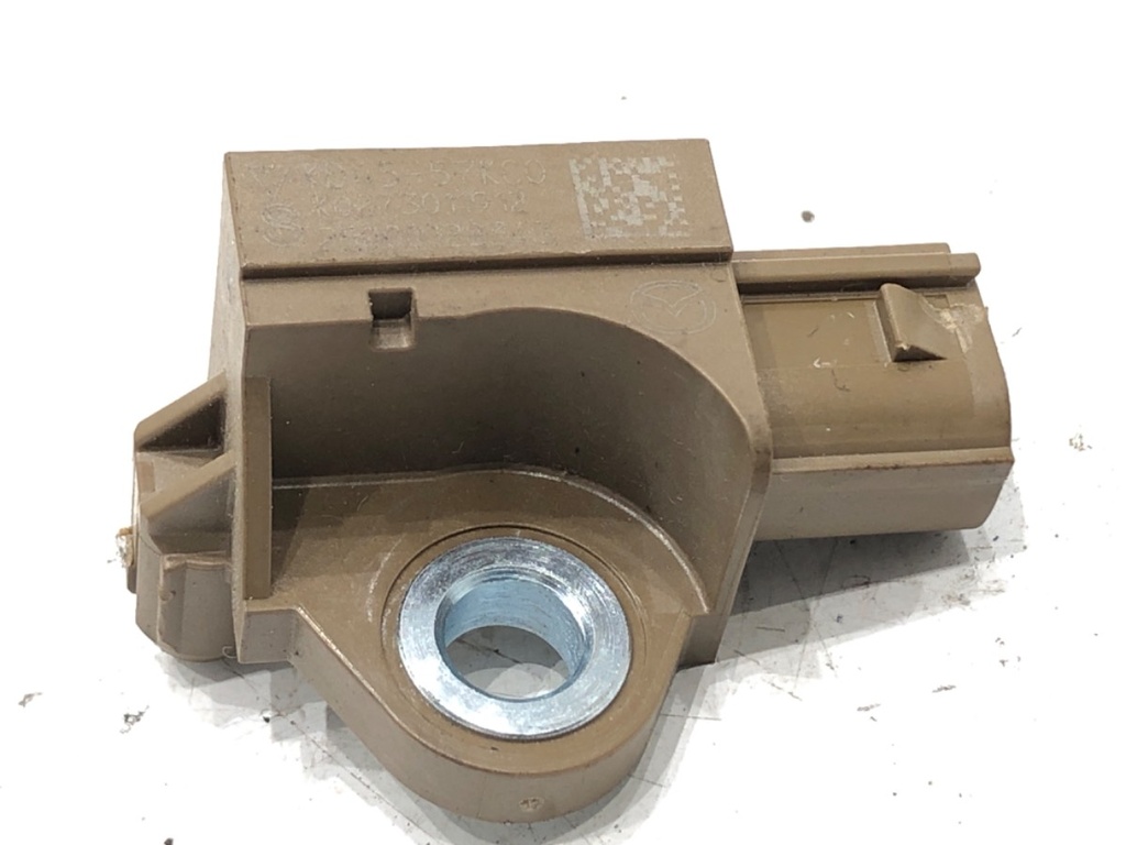 [STARK-761096] Sensor de impacto Mazda CX-5 (KE, GH) 2.0 AWD 118 kW 2011-2017