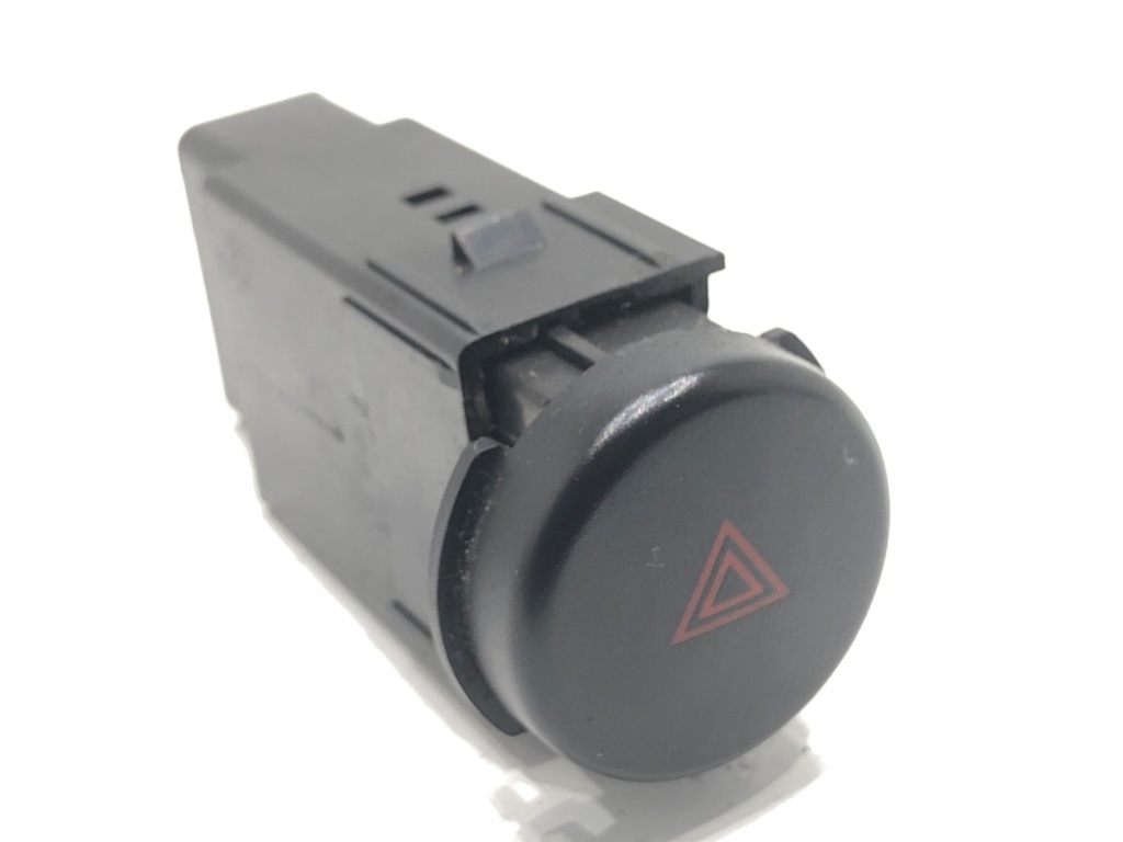[STARK-764842] Interruptor de luces de emergencia SSANGYONG CHAIRMAN (HT_) 1997-2022