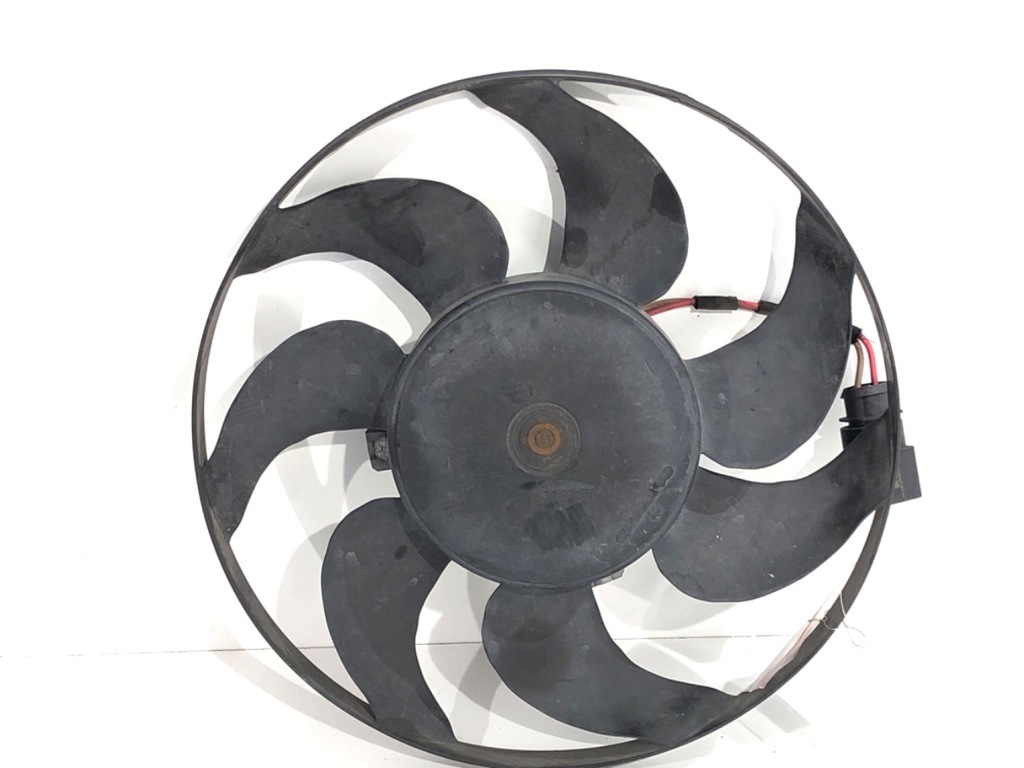 [STARK-767881] Ventilador de aire acondicionado VW Passat B7 Variant (365) 1.8 TSI 118 kW 2010-2014