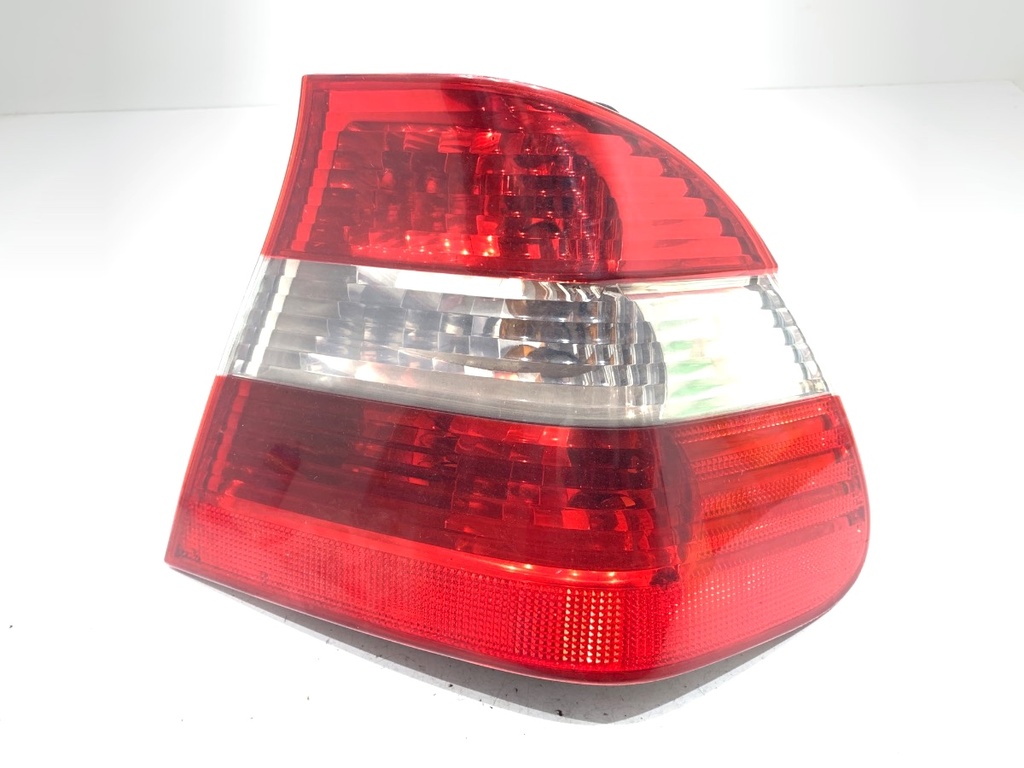 [STARK-769948] Piloto trasero derecho BMW Serie 3 (E46) 1997-2005