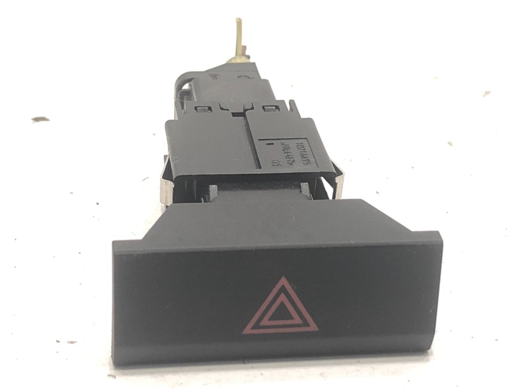 [STARK-771993] Interruptor de luces de emergencia SEAT IBIZA IV (6J5, 6P1) 2008-2017 5F0953235B