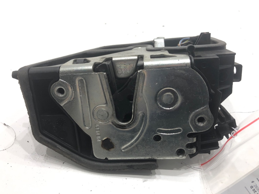 [STARK-772175] Cerradura de puerta trasera izquierda BMW X3 (E83) 2003-2011