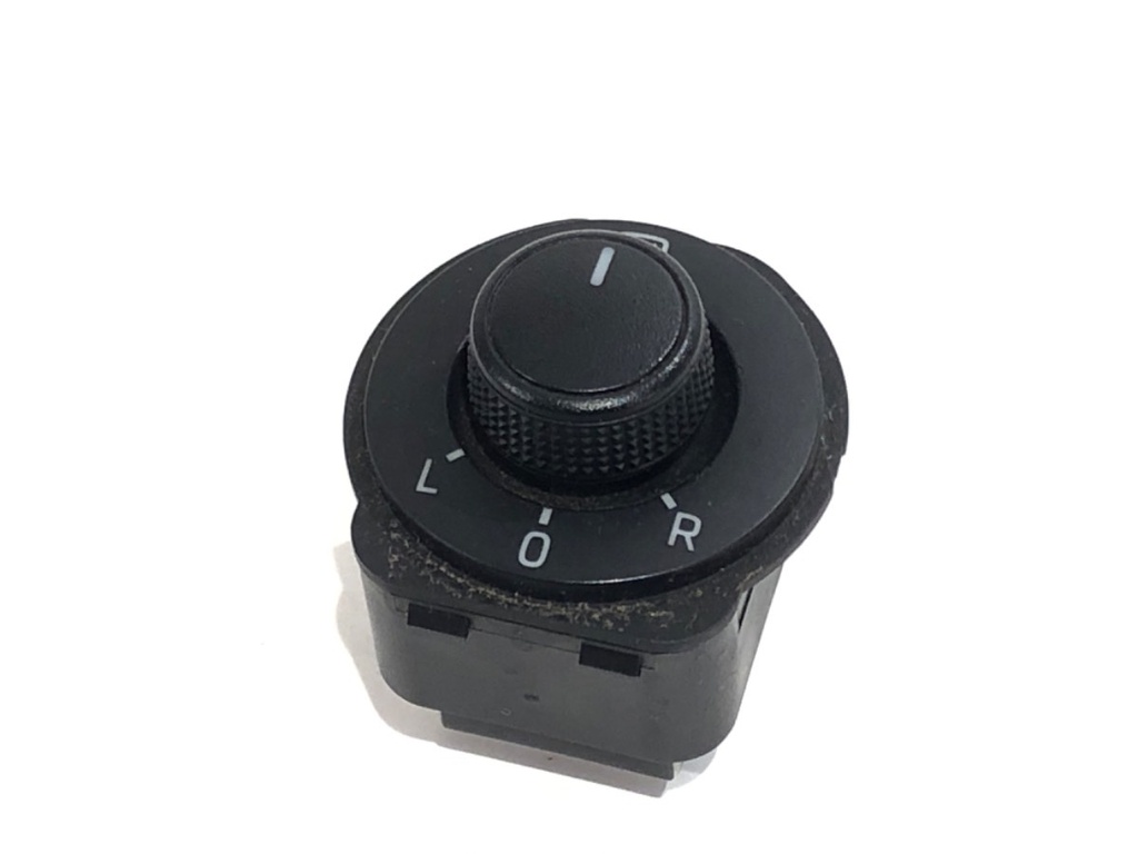 [STARK-772314] Interruptor de ajuste de espejos SKODA OCTAVIA III Combi (5E5, 5E6) 2012-2022