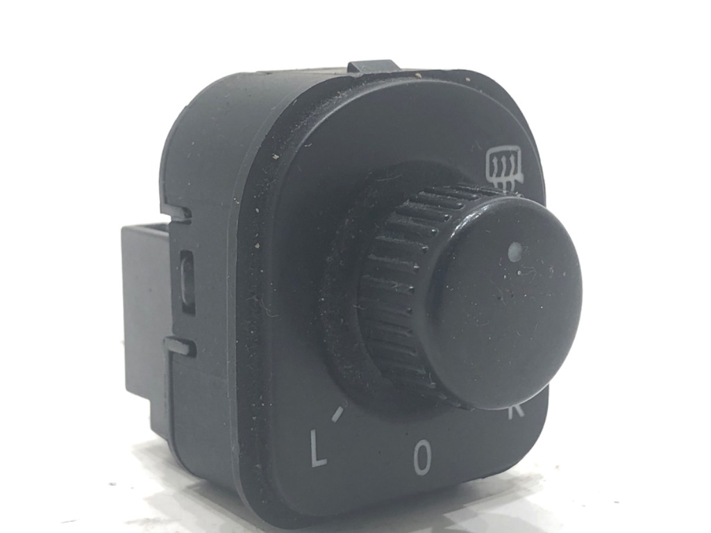 [STARK-775624] Interruptor de ajuste de espejos SEAT Alhambra (710, 711) 2.0 TDI 103 kW 2010-2022