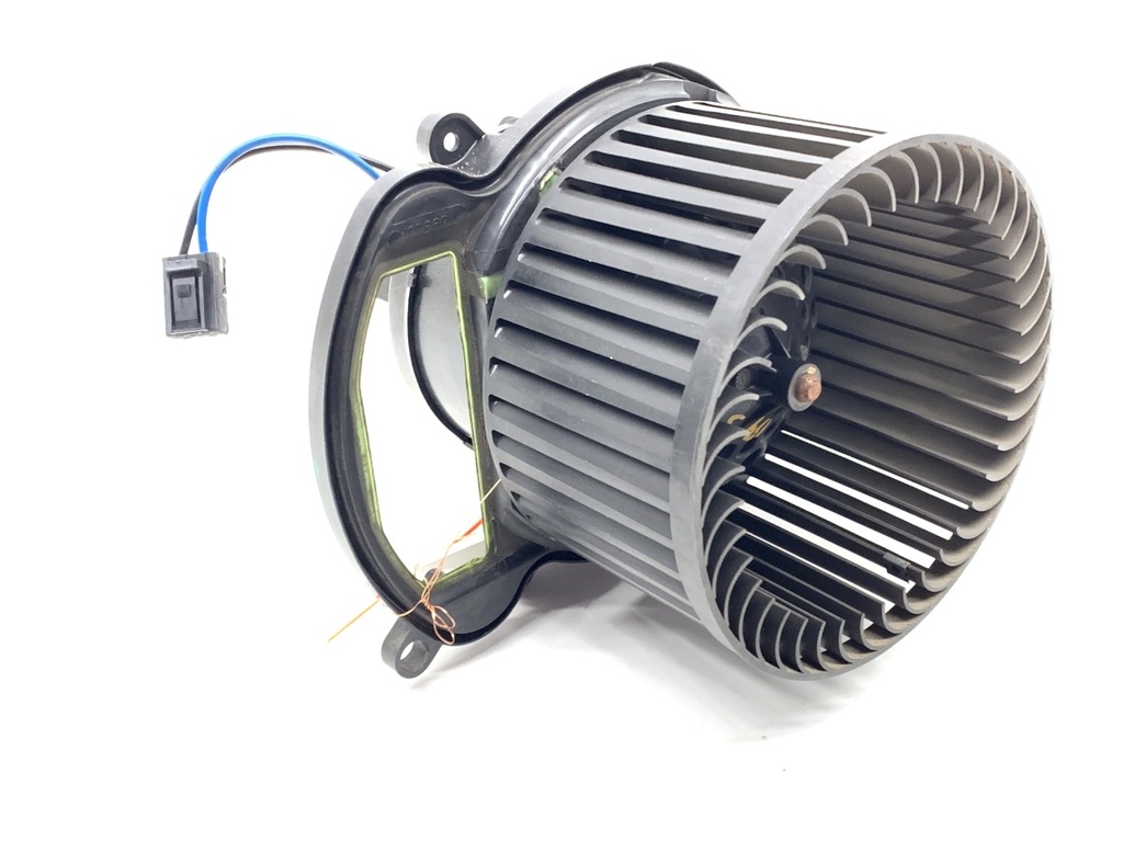 [STARK-781120] Ventilador de admisión Renault Mégane IV Sedán 1.3 TCe 140 (LVNB) 103 kW 2018-2022
