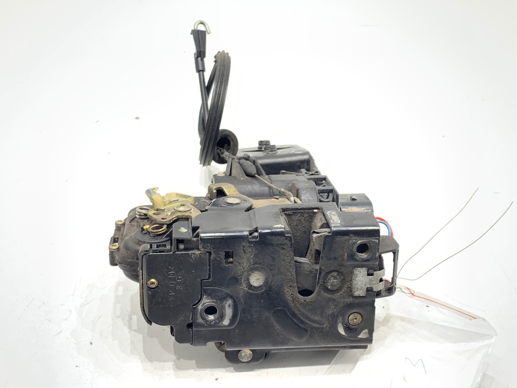 [STARK-781291] Cerradura de puerta delantera izquierda VW Golf IV (1J1) 1997-2008