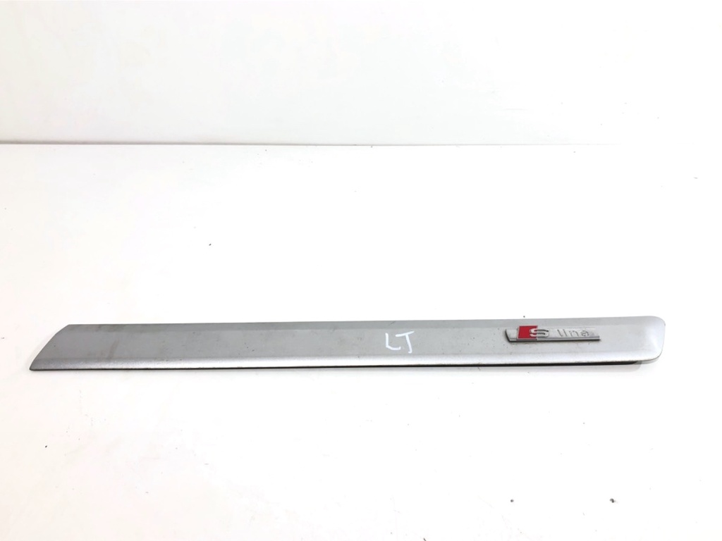 [STARK-781952] Panel de puerta trasera izquierdo Audi A3 (8P1) 2003-2013