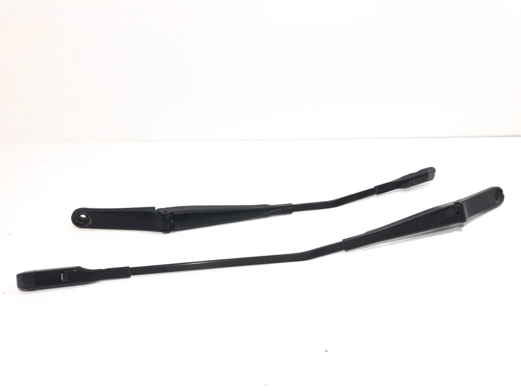 [STARK-783448] Brazo limpiaparabrisas delantero completo Audi A4 B9 Avant (8W5, 8WD) 2015-2025