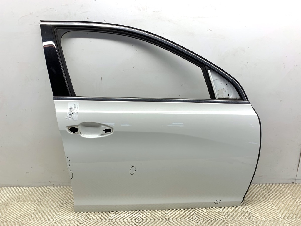 [STARK-697101] Puerta delantera derecha PEUGEOT 308 II 1.6 THP 125 2013-2021