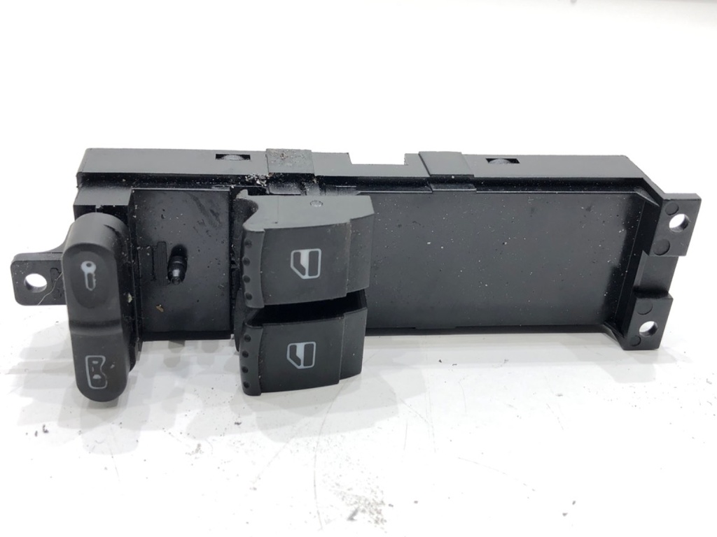 [STARK-786405] Interruptor de elevalunas VW Golf IV (1J1) 1997-2008