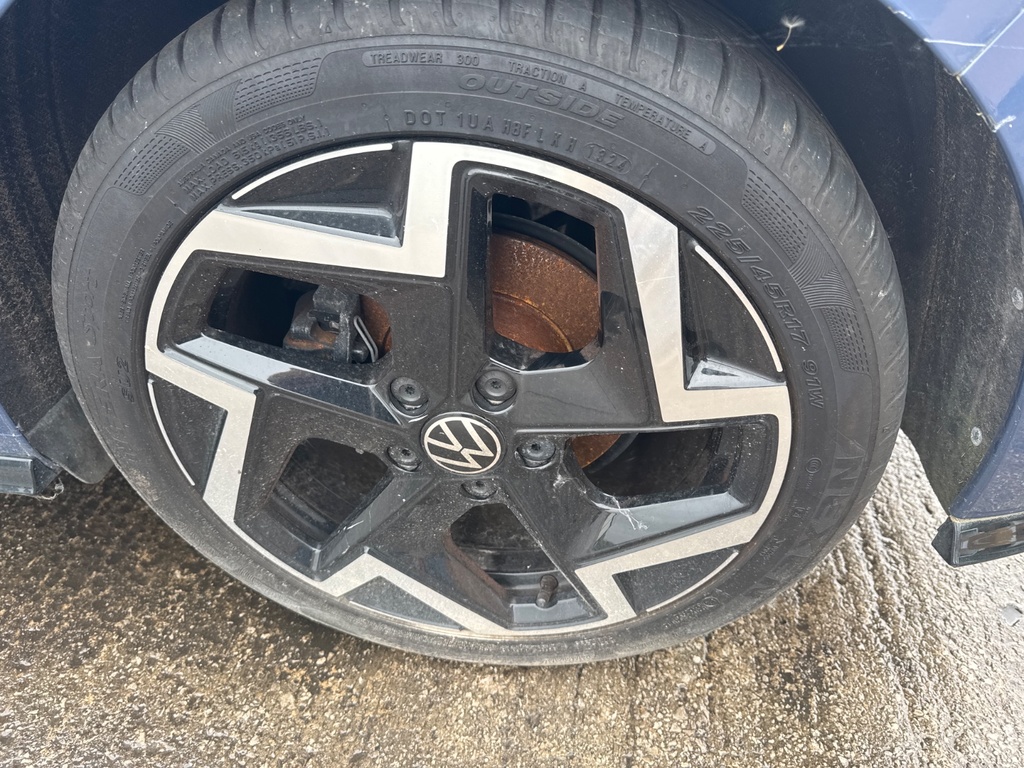 [EPE-102742] Buje de rueda trasero izquierdo Volkswagen Golf
