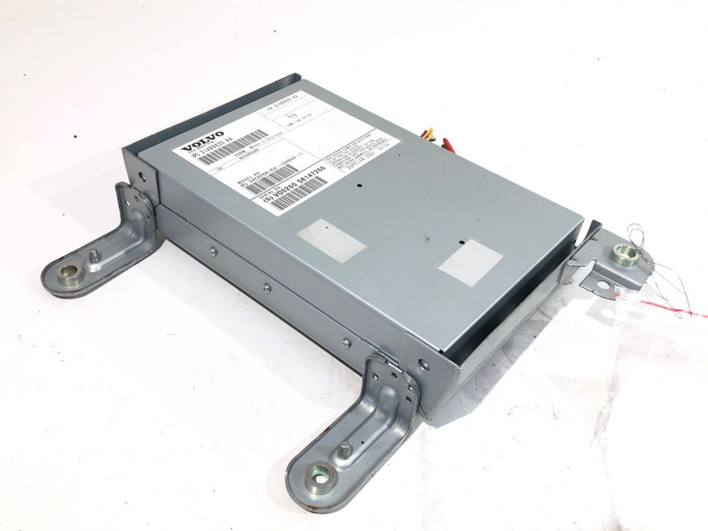 [STARK-789775] Amplificador VOLVO V40 liftback (525, 526) 2012-2022