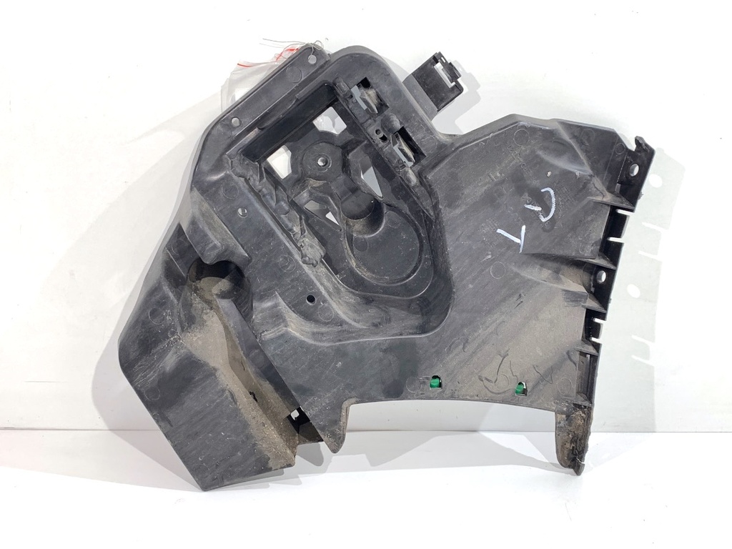 [STARK-789882] Aleta trasera derecha VOLVO V40 liftback (525, 526) 2012-2022