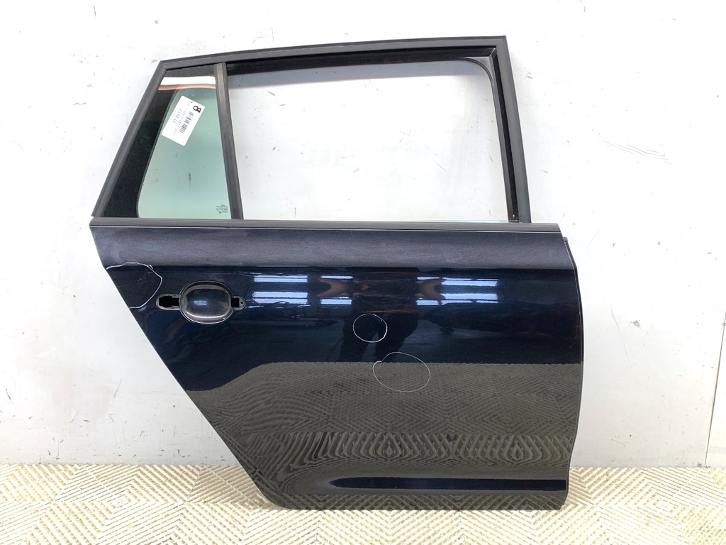 [STARK-713977] Puerta trasera derecha SKODA RAPID (NH3, NK3, NK6) 2012-2022