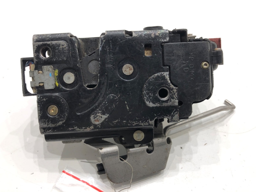 [STARK-790954] Cerradura de puerta trasera derecha Audi A4 B6 (8E2) 2000-2005