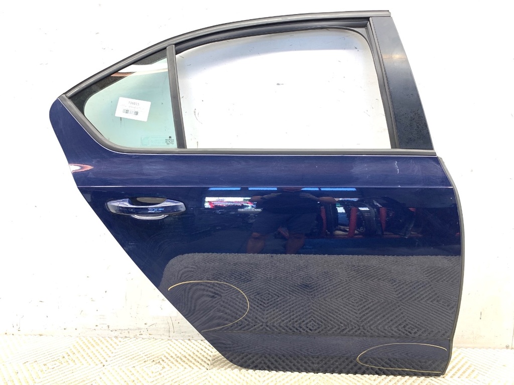 [STARK-738815] Puerta trasera derecha SKODA Octavia III (5E3, NL3, NR3) 2012-2022