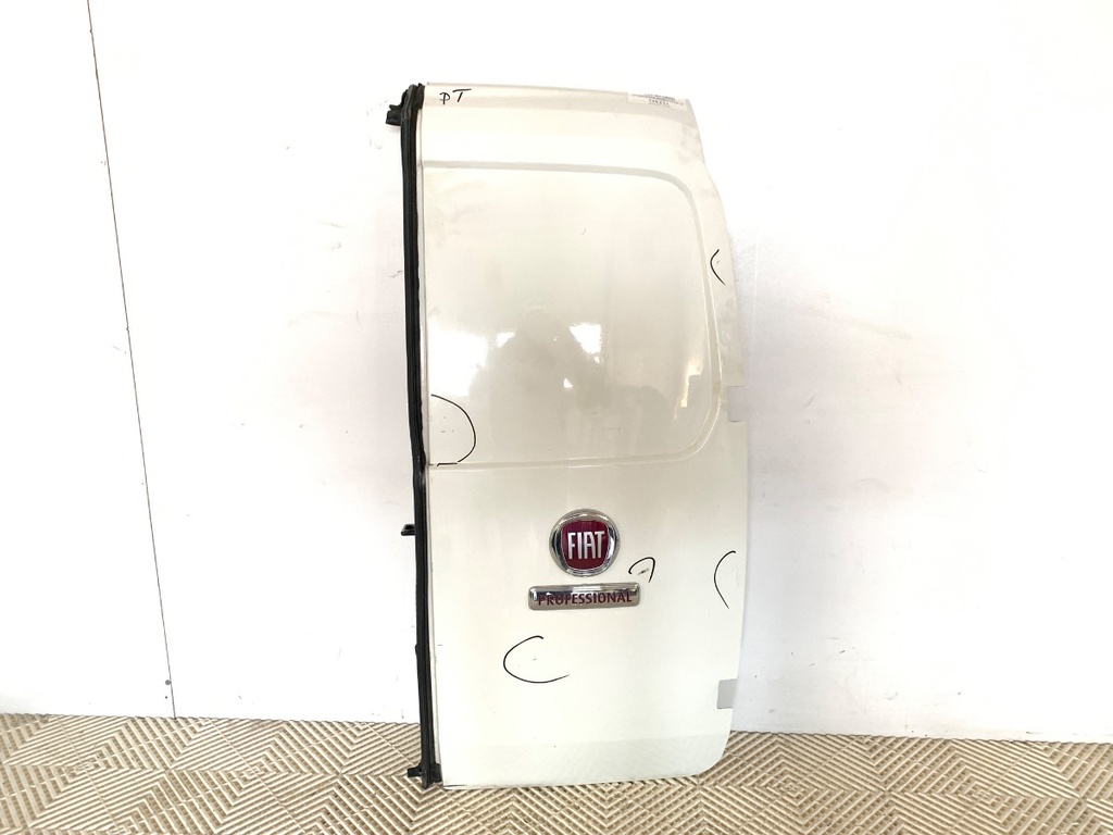 [STARK-752341] Puerta trasera derecha FIAT FIORINO Nadwozie pełne/minivan (225_) 2007-2022