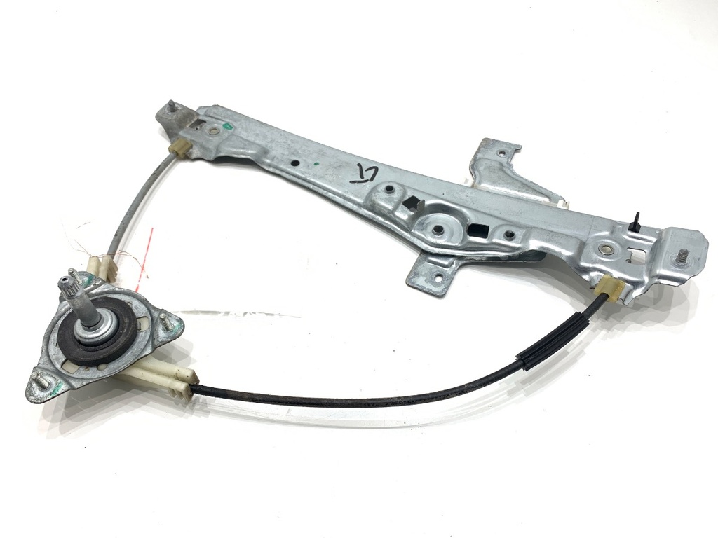 [STARK-794089] Elevador de luneta trasera izquierda Citroën C3 III (SX) 1.2 PureTech 82 61 kW 2016-2024