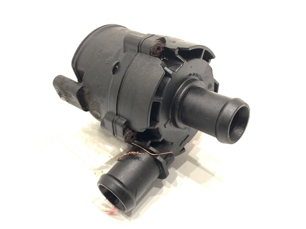 [STARK-794784] Bomba de agua adicional VW Golf VII (5G1, BQ1, BE1, BE2) 1.6 TDI 81 kW 2013-2022