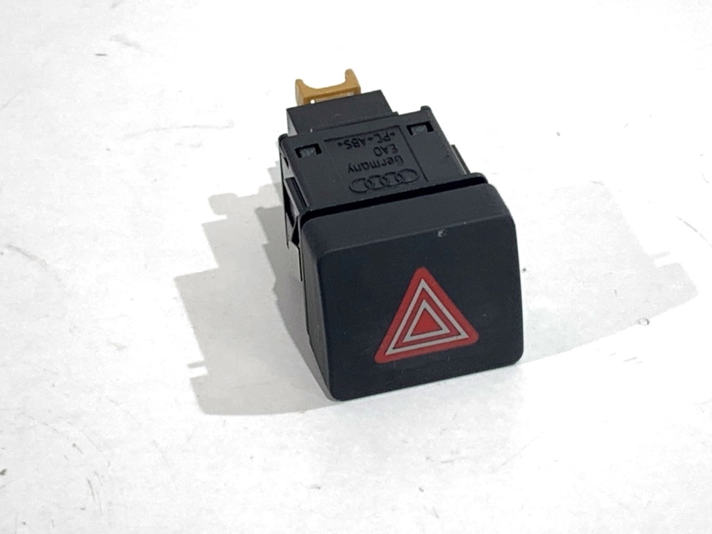 [STARK-795922] Interruptor de luces de emergencia AUDI A4 B9 Avant (8W5, 8WD) 2.0 TDI 110 kW 2015-2018