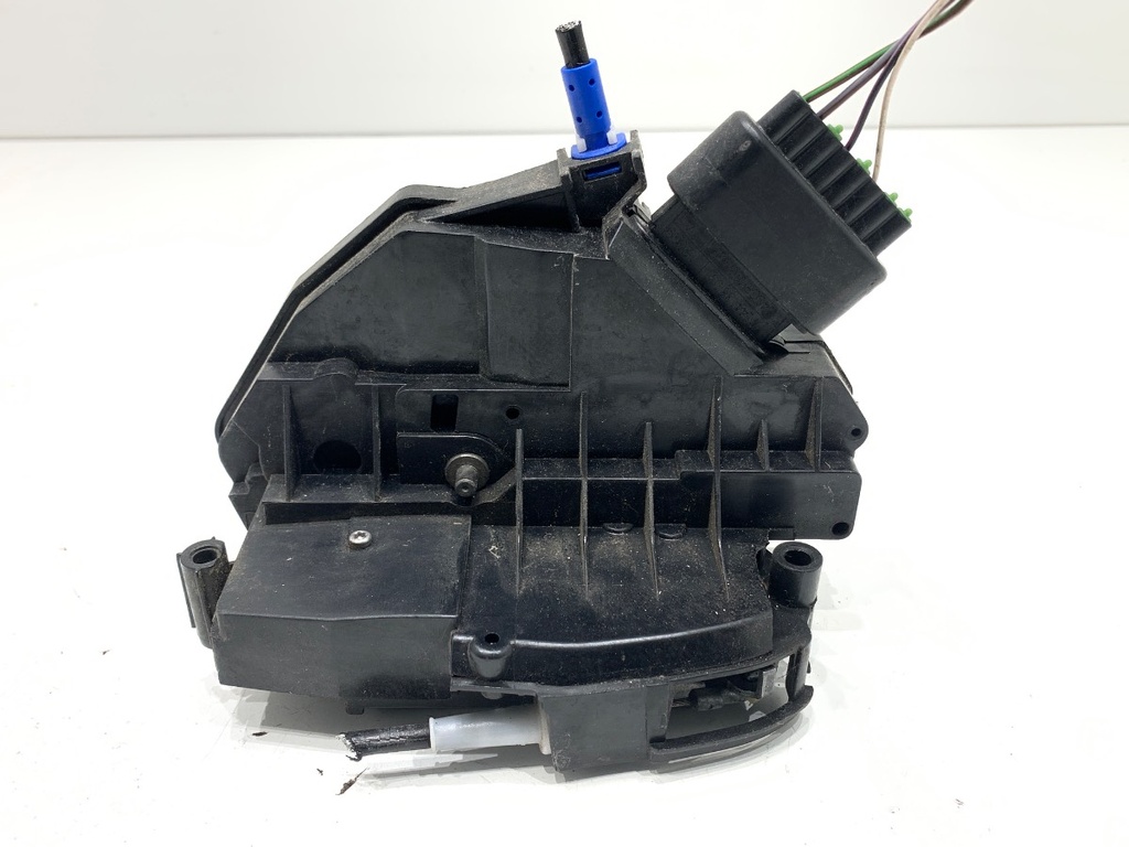[STARK-798758] Cerradura de puerta delantera derecha Ford Fiesta VI (CB1, CCN) 2008-2022