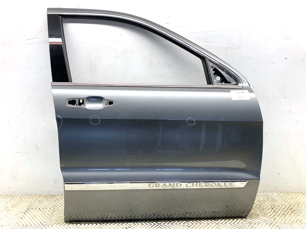 [STARK-773047] Puerta delantera derecha Jeep Grand Cherokee IV (WK, WK2) 2010-2022