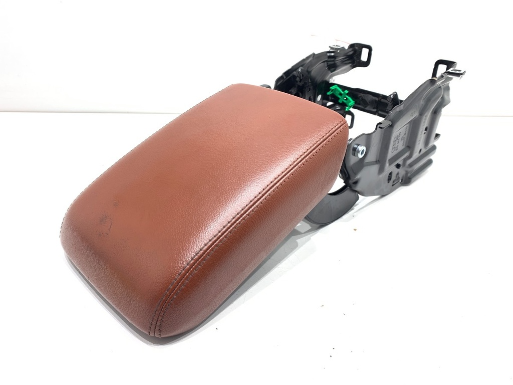 [STARK-800273] Reposabrazos Audi A4 B8 Avant (8K5) 2007-2015