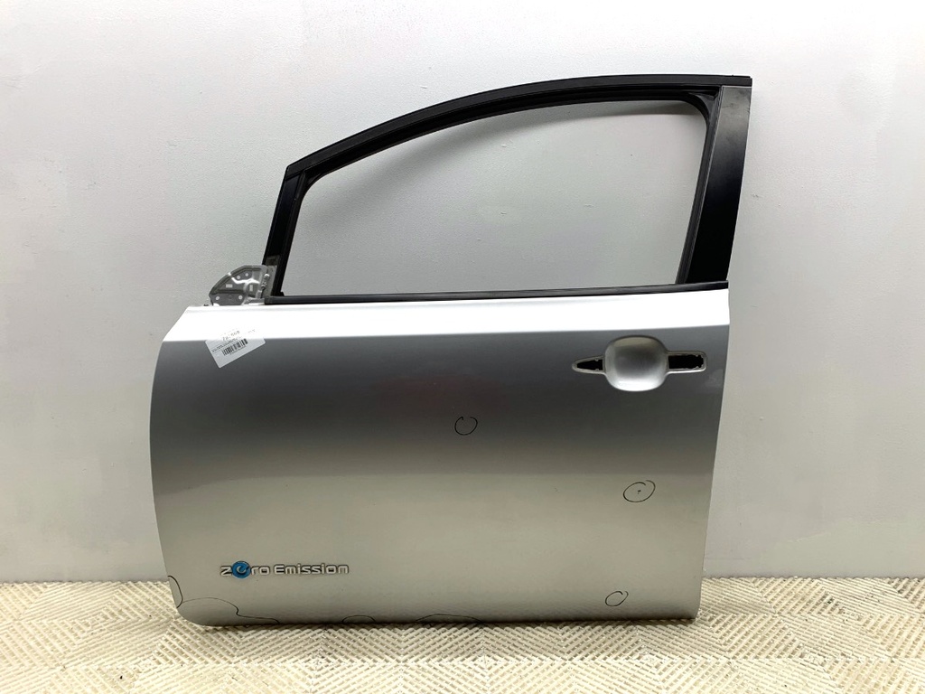 [STARK-781669] Puerta delantera izquierda NISSAN LEAF (ZE0) 2010-2022