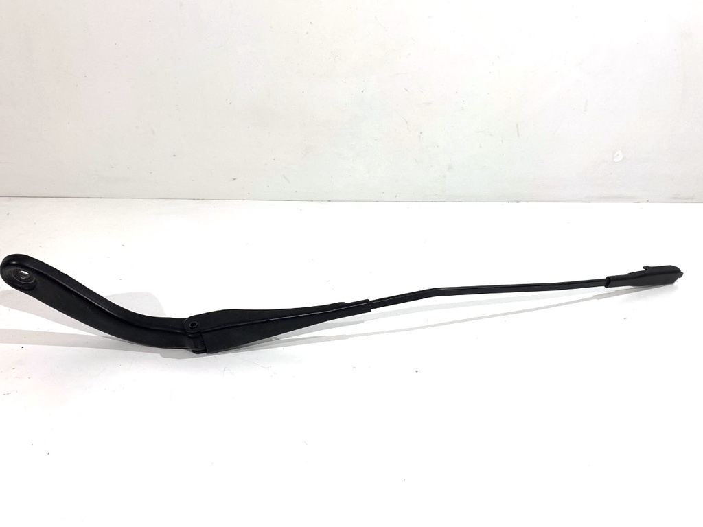 [STARK-803544] Brazo limpiaparabrisas delantero derecho BMW Serie 3 (F30, F80) 2011-2018
