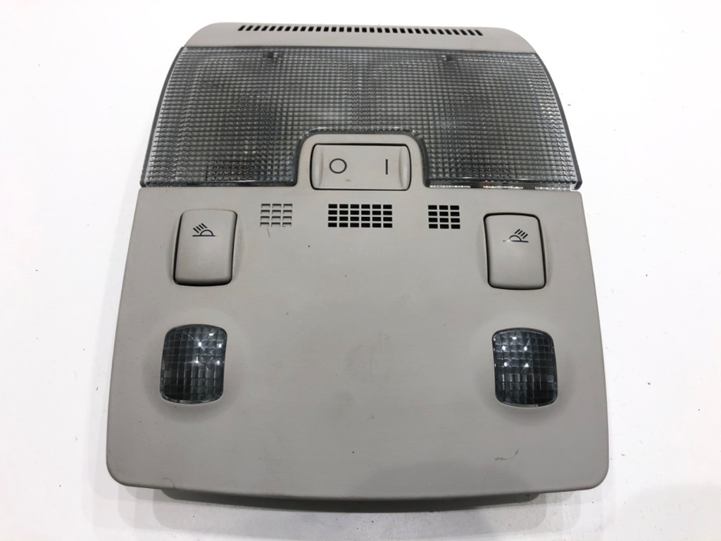 [STARK-804226] Lámpara de techo Audi A4 B7 Avant (8ED) 2004-2008