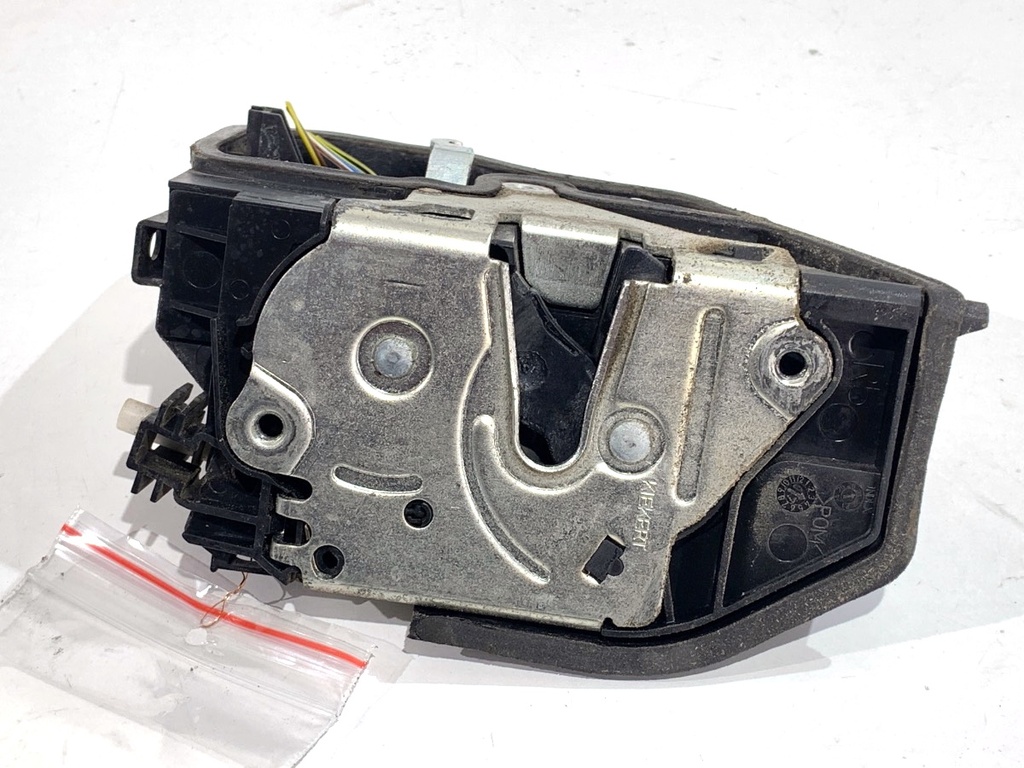[STARK-805661] Cerradura puerta delantera derecha BMW Serie 5 Touring E61 2004-2010