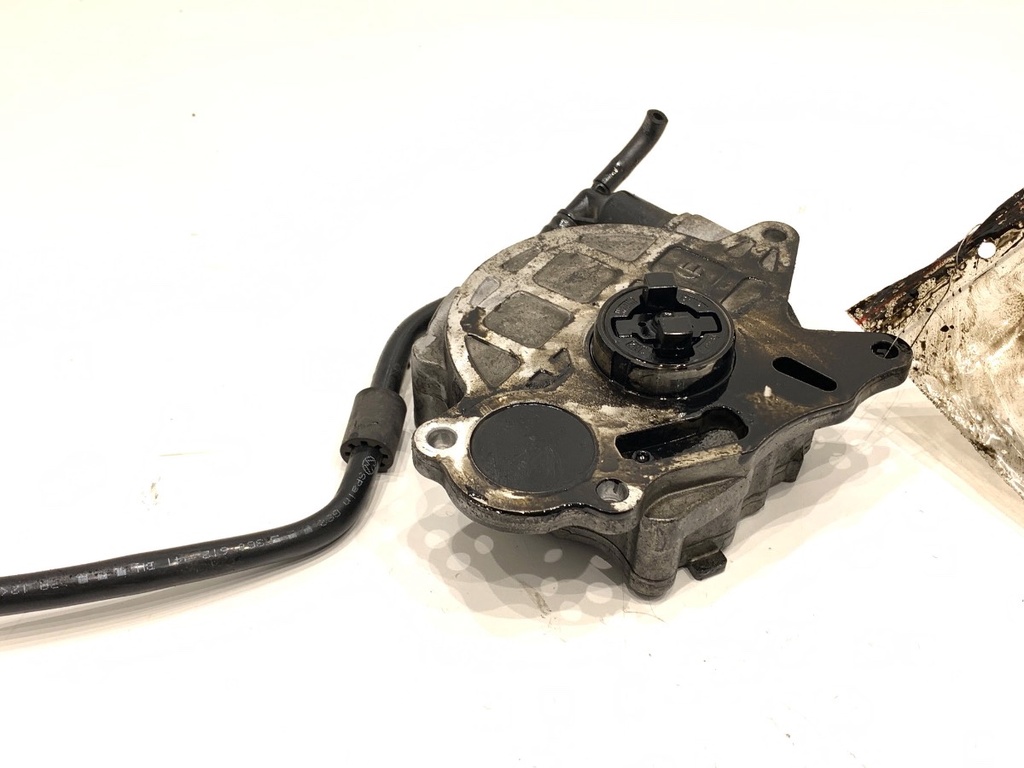 [STARK-806063] Bomba de vacío VW Passat B7 Variant 2.0 TDI 103 kW 2010-2015