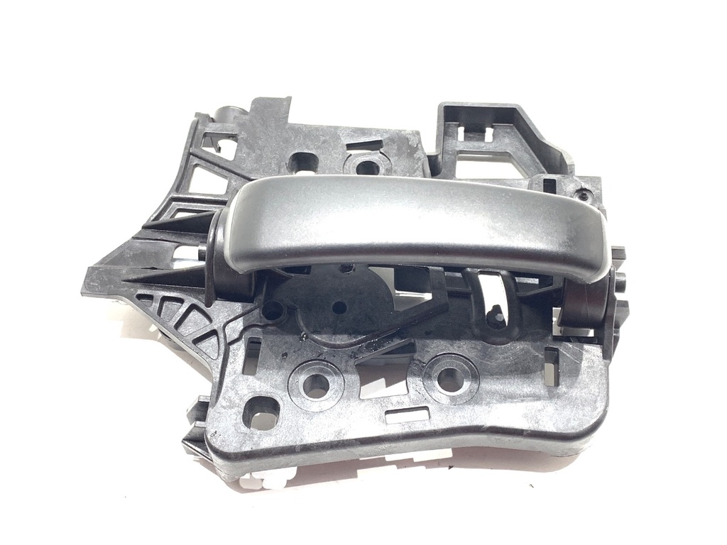 [STARK-810700] Maneta interior de puerta trasera izquierda Toyota Proace City Verso 1.5 D-4D 2019-2022
