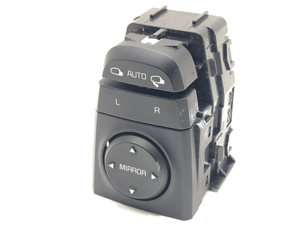 [STARK-810860] Interruptor de ajuste de espejos KIA Sportage IV (QL, QLE) 2015-2022