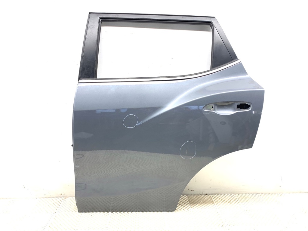 [STARK-809248] Puerta trasera izquierda SSANGYONG TIVOLI 2015-2022