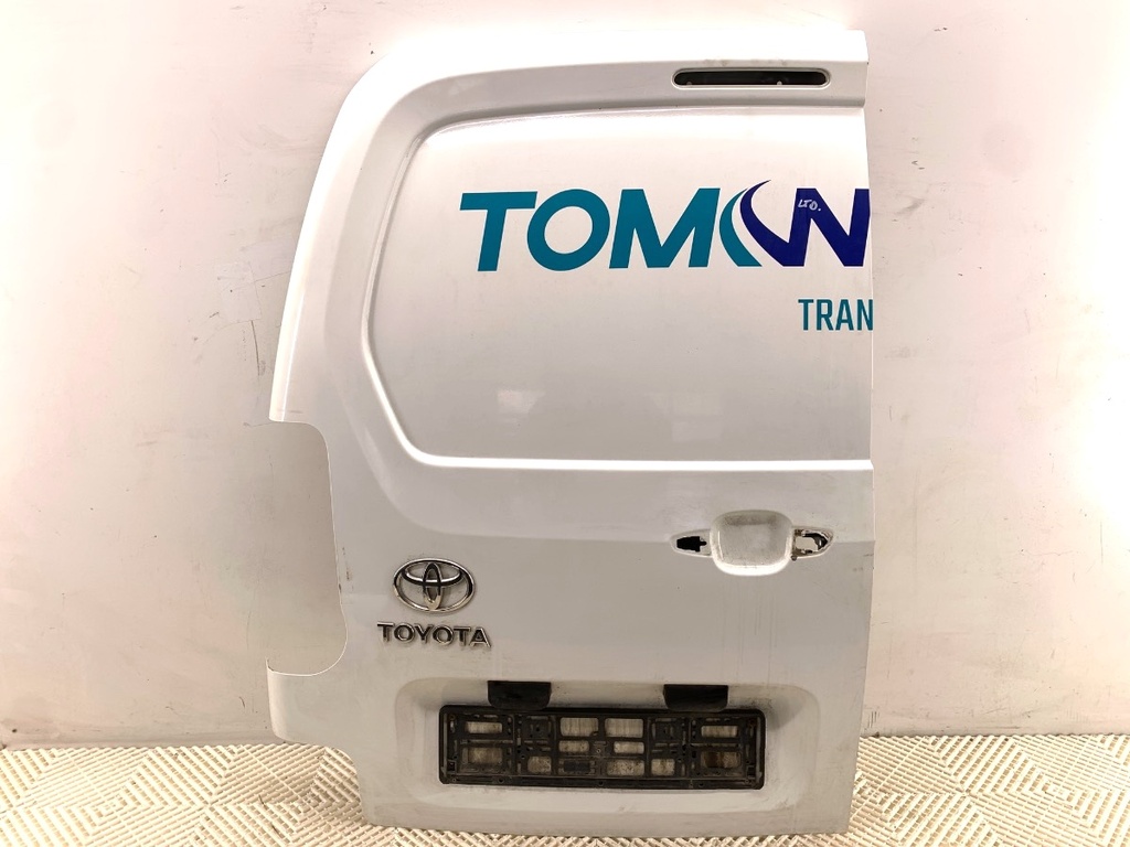 [STARK-809386] Puerta trasera izquierda TOYOTA PROACE CITY 1.5 D-4D 100 75 kW 2019-2022